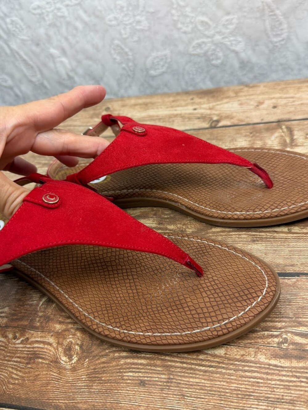 Circus by Sam Edelman Women’s 10 Red Thong Flip Flop Sandals Casual Summer